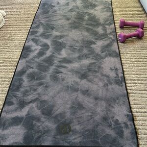 YogiToes Yoga Towel Mat /Lululemon